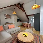 Apartment Cosy In Center